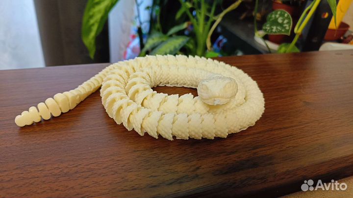 Змея подвижная люминесценция игрушка гадюка