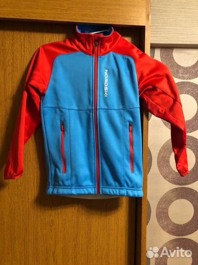 Продажа лыжного разминочного костюма