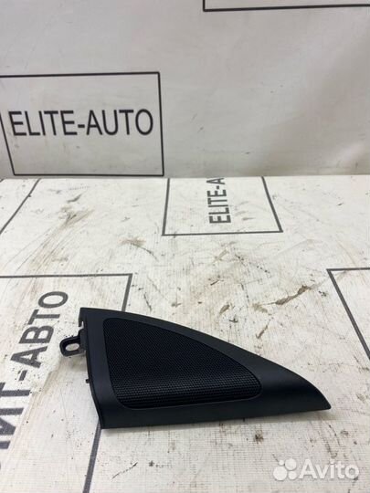 Уголок накладка двери передний правый Audi A4 B8