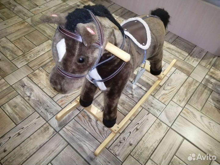 Лошадь качалка