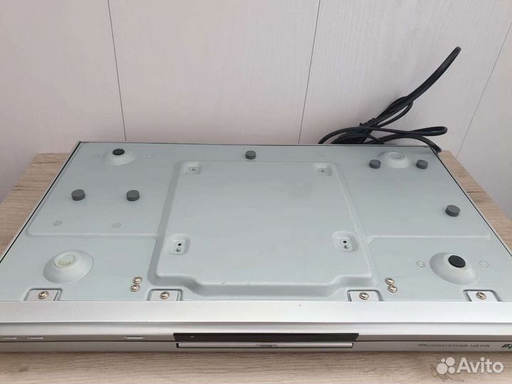 DVD плеер elta 8845 MP4