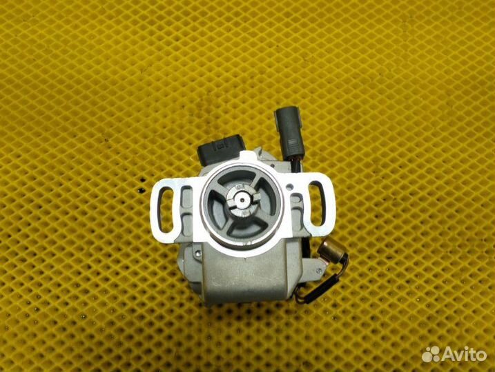 Трамблер Nissan Primera P11 GA16 2002