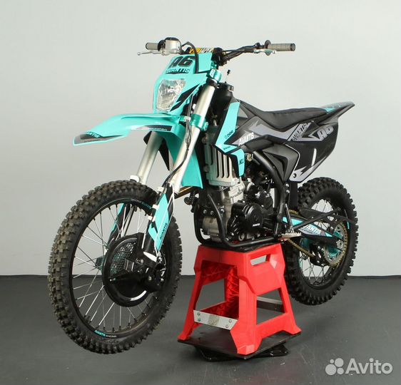 Мотоцикл Avantis A6 черно-голубой