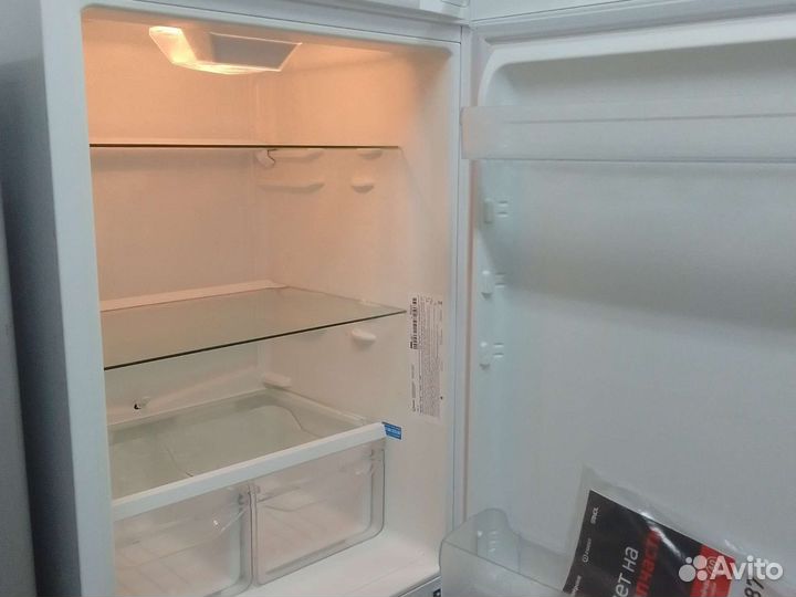 Холодильник бу indesit