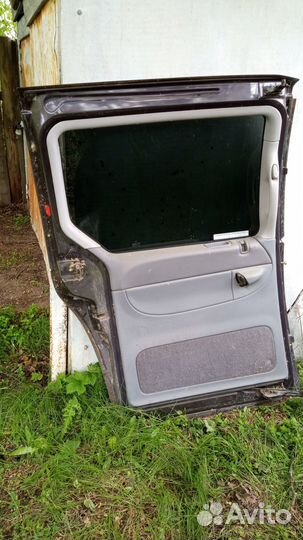 Левая сдвижная дверь Chrysler Voyager III 1998 г.в