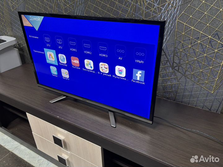 Большой яркий SMART TV Haier 81см, Wi-Fi