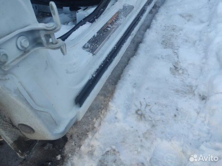 Порог со средней стойкой левый Chevrolet Cruze