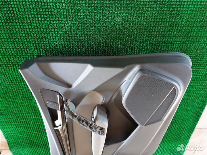 Обшивка двери передняя левая Audi Q5 FYB cgwd 2018