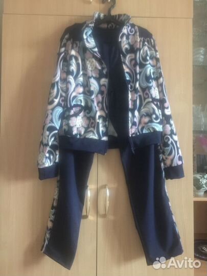 Женсий костюм спортивный