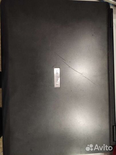 Ноутбук Toshiba, на запчасти, в рабочем состоянии