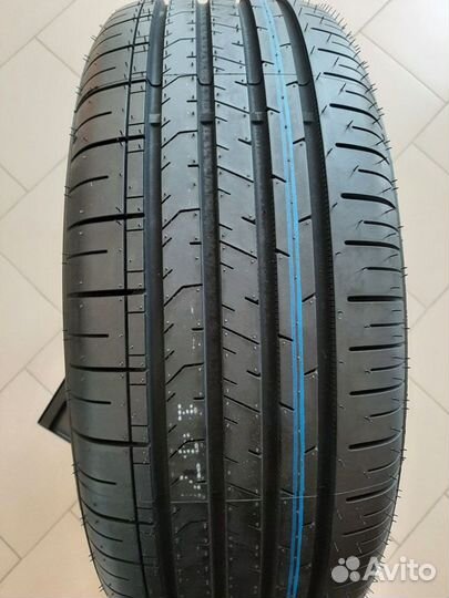 Armstrong Blu-trac HP 205/50 R17 93