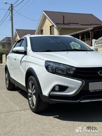 LADA Vesta Cross 1.6 CVT, 2021, 43 000 км