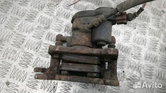 Суппорт тормозной задний правый audi A6 C7 (LDN30O