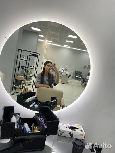 Мастер бровист