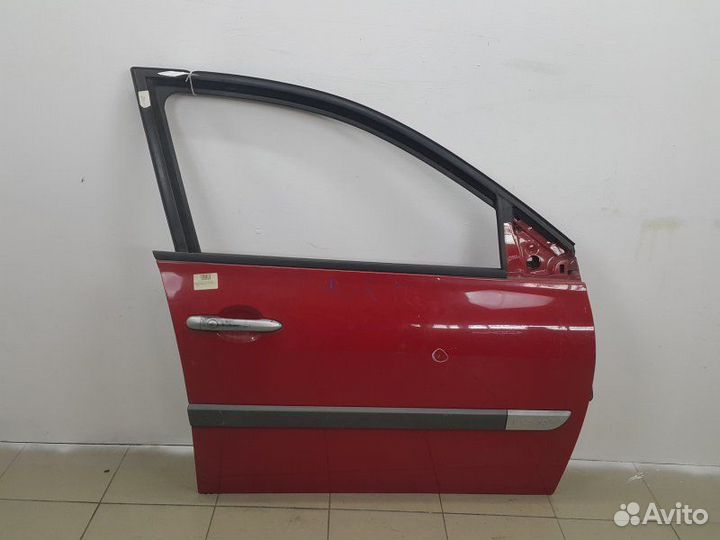 Дверь передняя правая Renault Megane