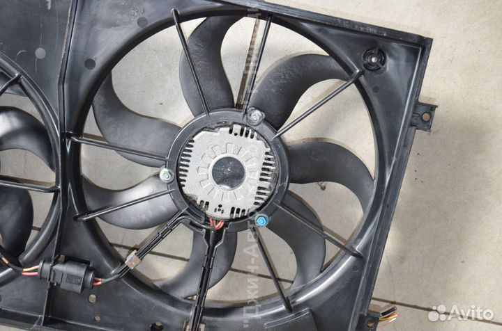 Вентилятор охлаждения с диффузором Jetta 6 Golf 5