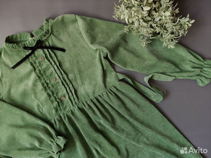 Платье вельветовое зелёное для девочки 152 158