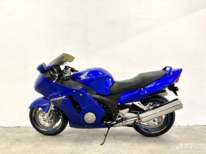 Honda CBR1100XX 2002г. Из Европы