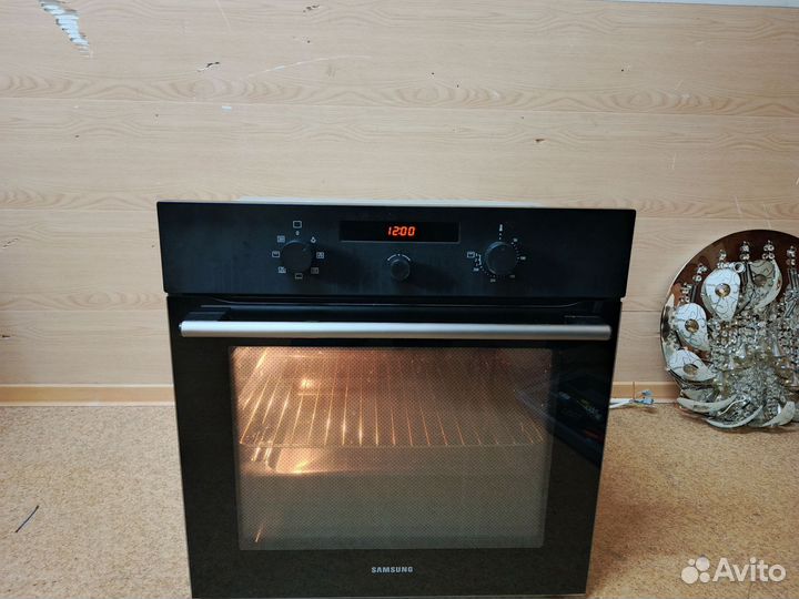 Духовой шкаф электрический Samsung