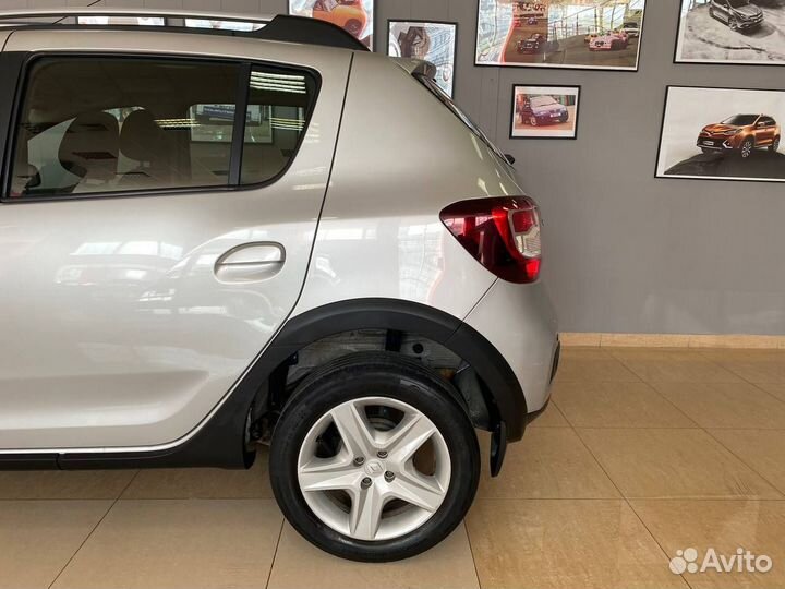 Renault Sandero Stepway 1.6 МТ, 2016, 90 391 км