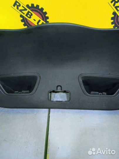 Обшивка двери багажника Kia Ceed Ed хэтчбек 1.6