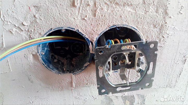 Электрик. Установка розеток и выключателей