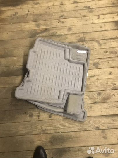 Продам коврики салона