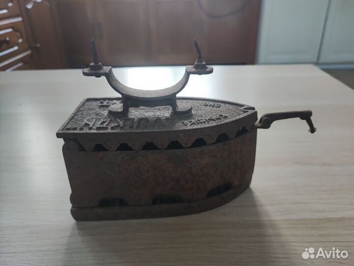 Утюг старинный угольный