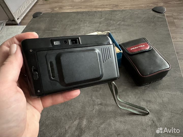 Пленочный фотоаппарат praktica