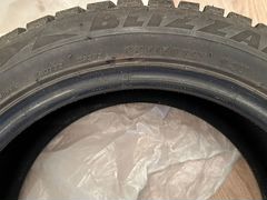 Bridgestone Blizzak Spike-02 SUV 225/50 R17 94T