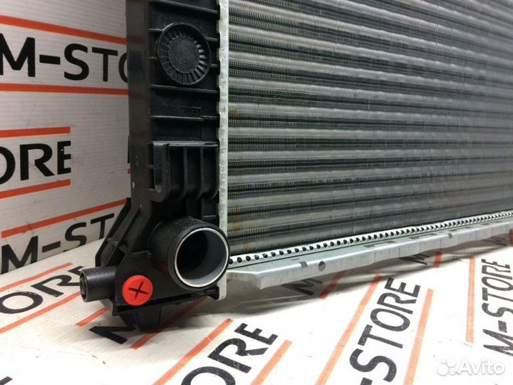 Радиатор двс Mercedes-Benz V-Class W638