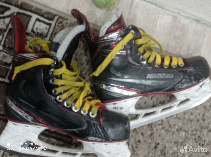 Коньки хоккейные 4.5 и 5.5