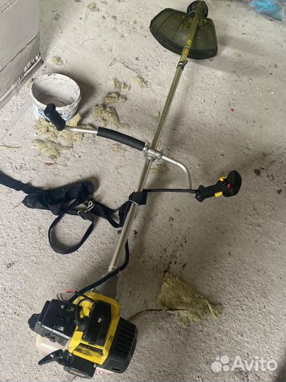 Триммер бензиновый