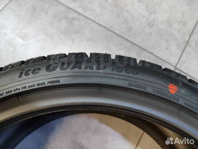 Yokohama Ice Guard IG60A 235/40 R19 и 265/35 R19 94Q