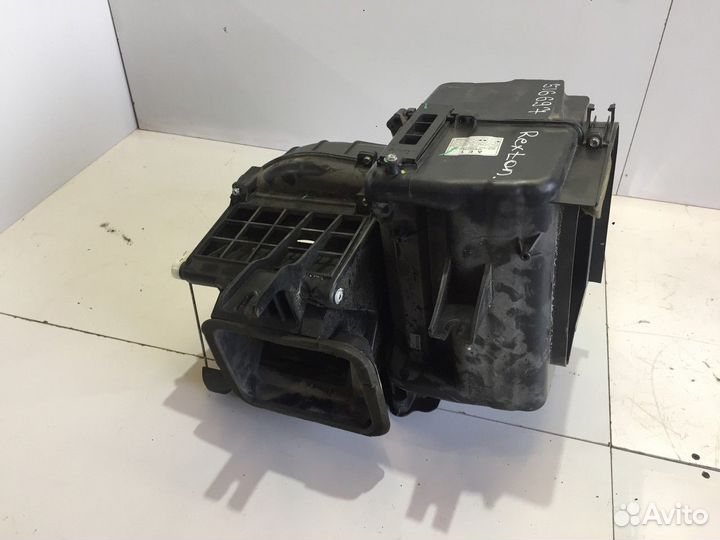 Элемент корпуса отопителя (SsangYong Rexton)