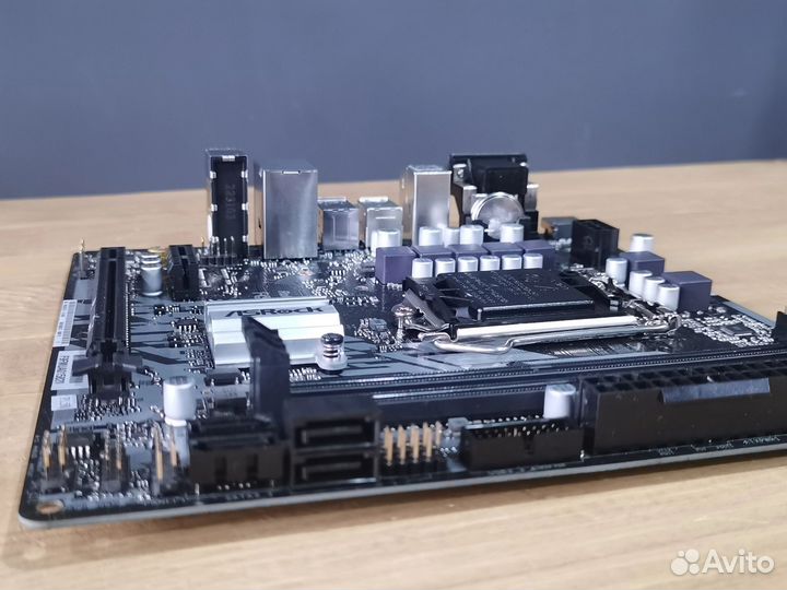 Материнская плата lga1200