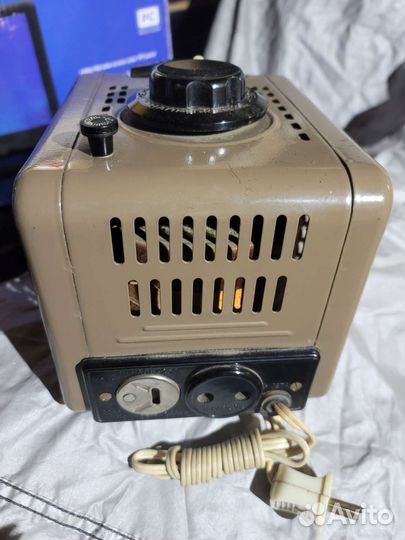 Автотрансформаторный регулятор напряжения 61г