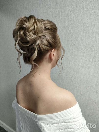 Профессиональное оформление волос / Прически