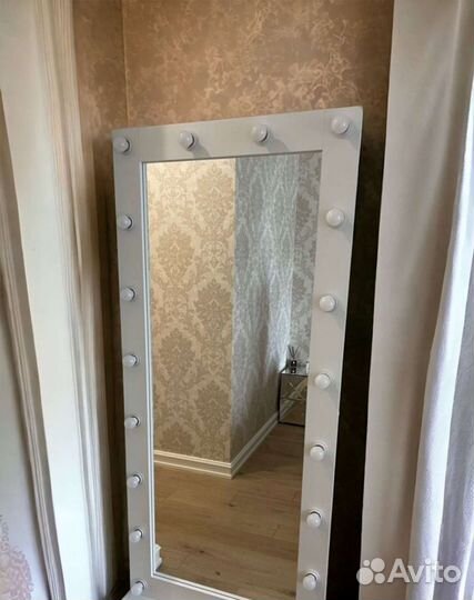 Гримерное зеркало с лампочками бу