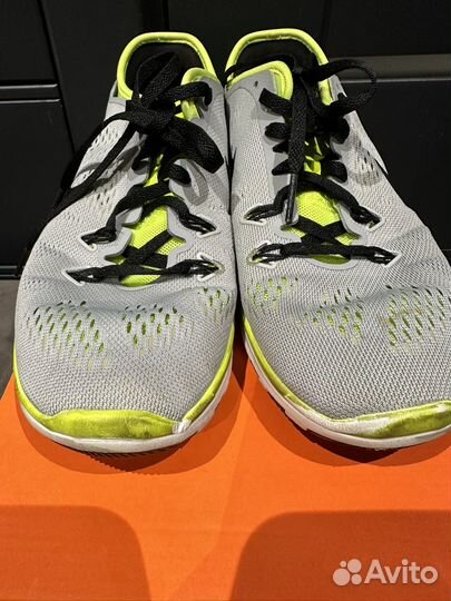 Кроссовки Nike женские