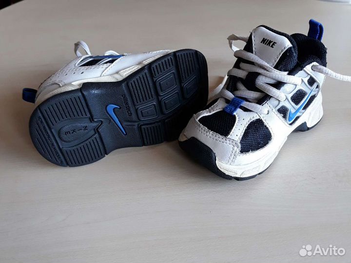 Кроссовки 18,5 размер Nike оригинал, кожа