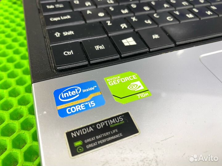 Ноутбук Acer для игр и учебы Core i5/GeForce 710M