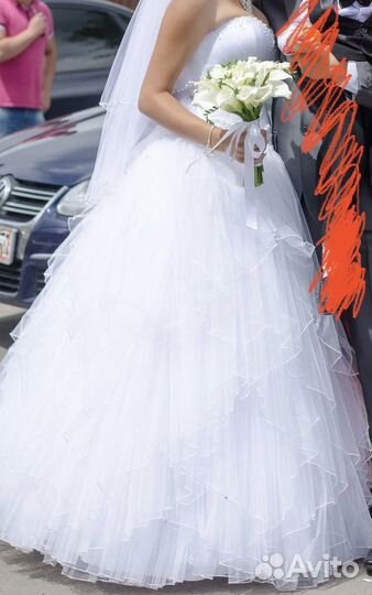 Свадебное платье