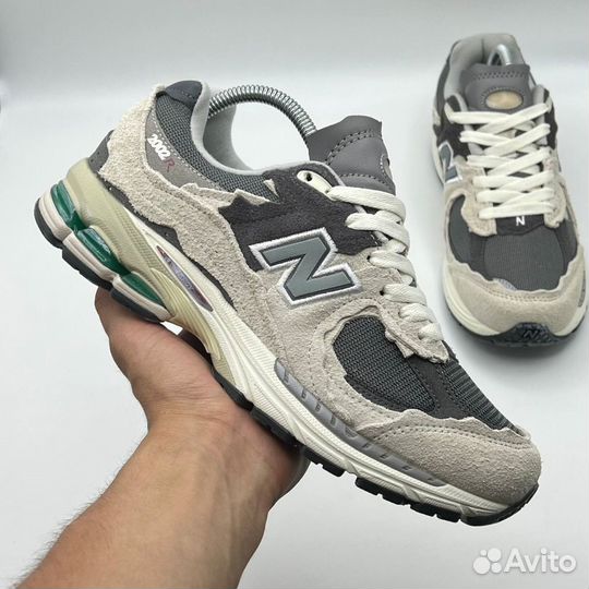 Комфортные New Balance 2002R White кроссовки