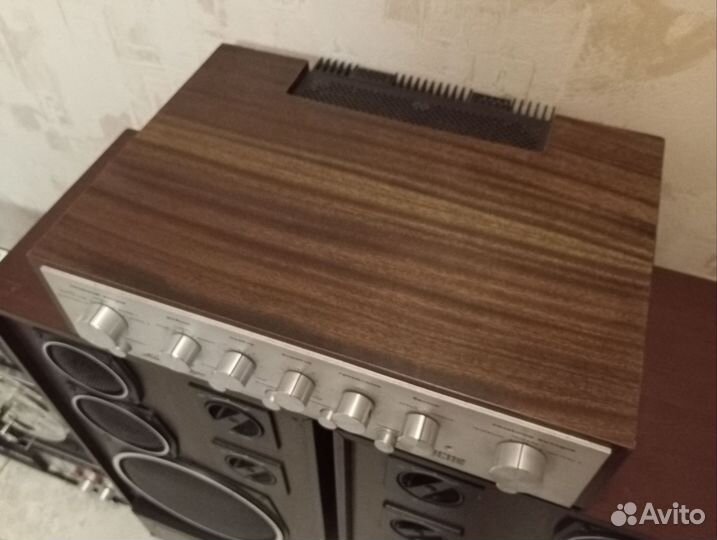 Музыкальный центр