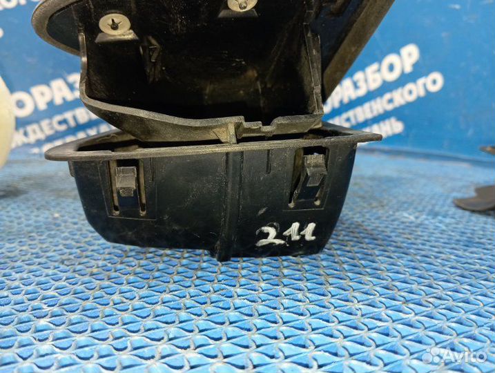 Пепельница Mercedes-Benz W211 седан 2006