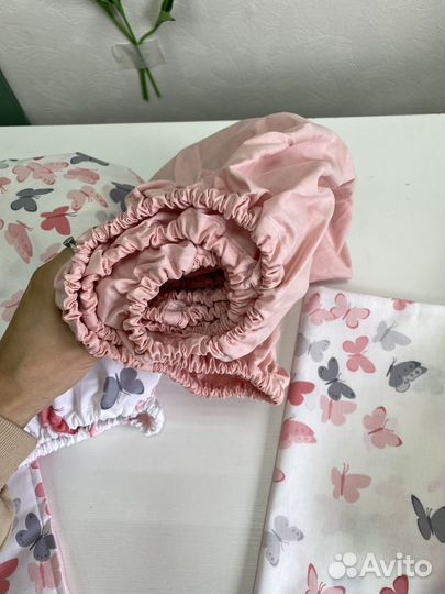 Комплект в кроватку для новорожденных