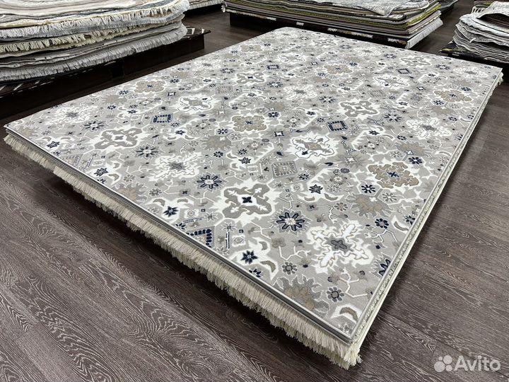 Ковер 2.5х3.5 новый