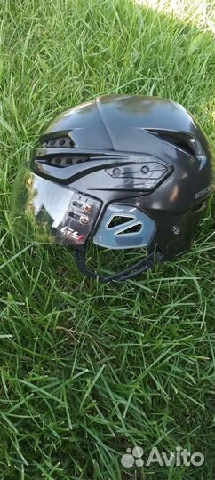 Шлем хоккейный