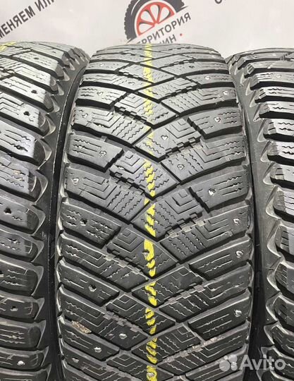 Goodyear Ultragrip Ice Arctic 215/65 R16 93L